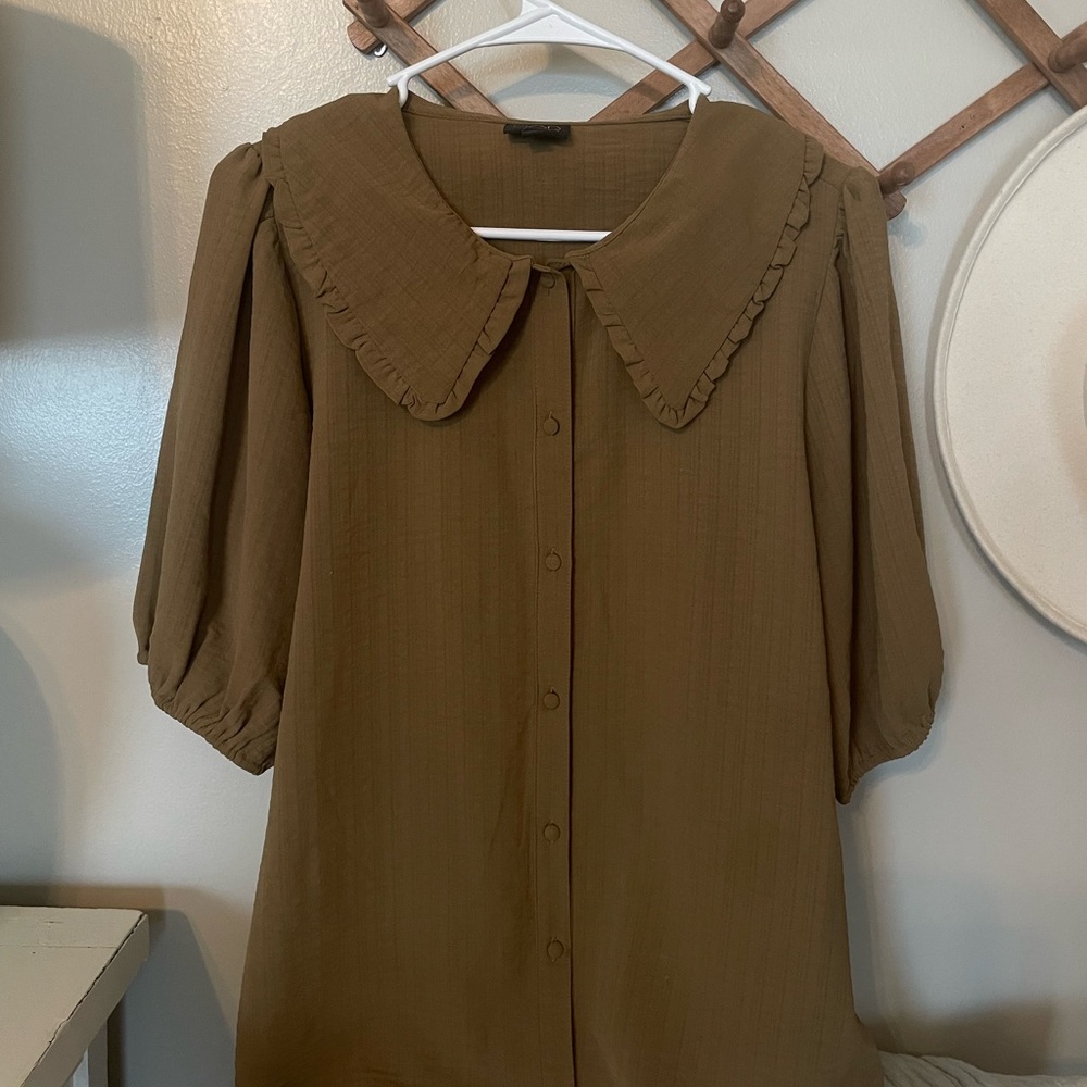 Olive short sleeve blouse